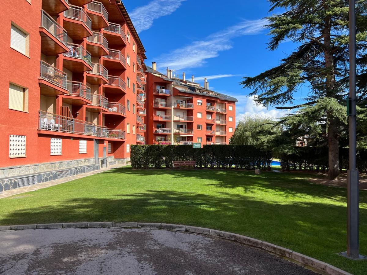 Piso Puigcerda Vistas Y Piscina Apartment Exterior foto